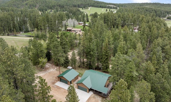 Lead House | Flatiron Lodge, Hottub, Secluded