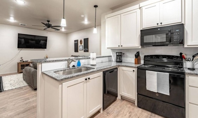 Lubbock House | Flatland Retreat - 3BR/2BA - Brand New Home