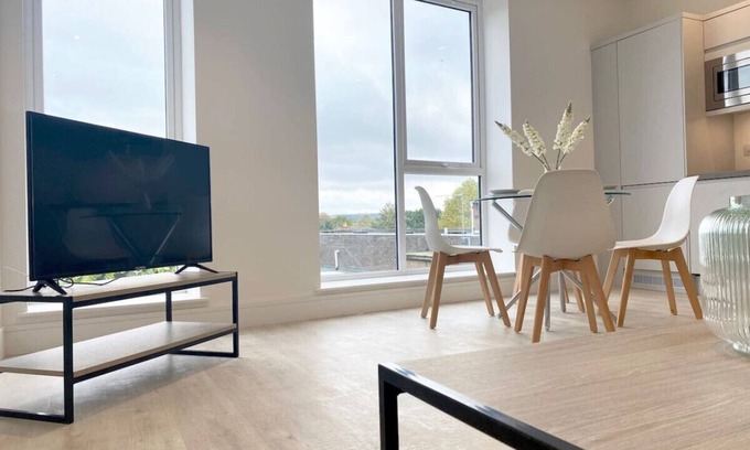 Fleet Apartment | Fleet Heights Apartment Six