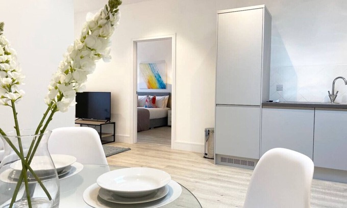 Fleet Apartment | Fleet Heights Apartment One
