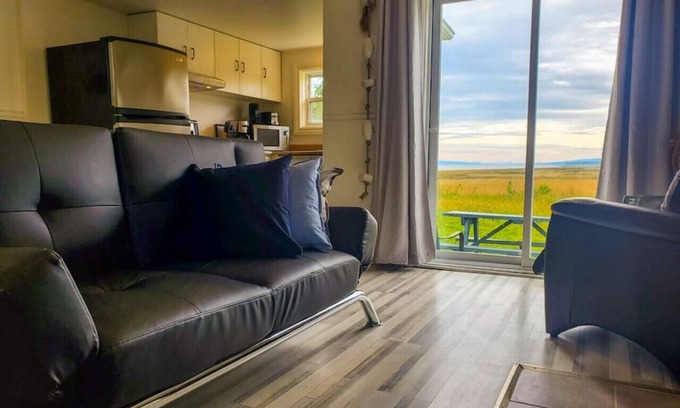 Ste Anne de Beaupre Condo | Fleuve et Montagnes Condo no 1
