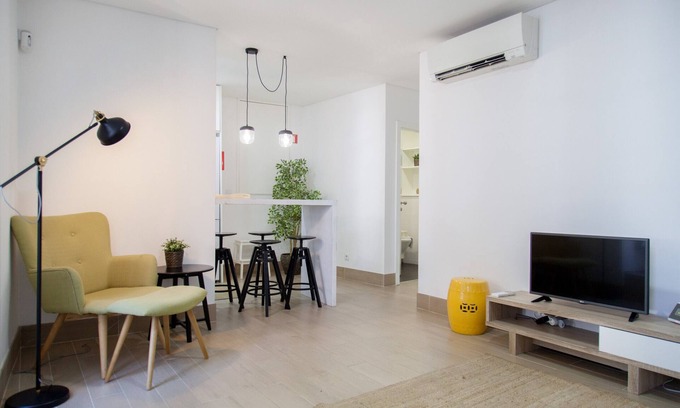 Santo Estevao Apartment | FLH Alfama Traditional Flat