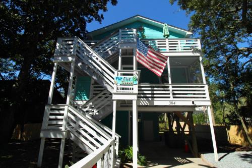 Sunset Point House | Flip Flop Casual