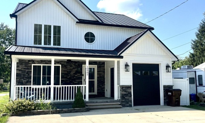Lakeview House | Flip Flop Cove Indian Lake, Ohio