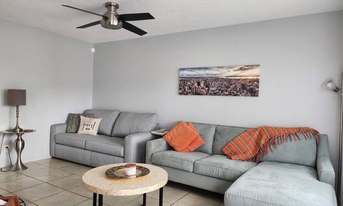 Parkside Apartment | FlipFlop Condo#2! Best bang for YOUR DOLLAR in town!