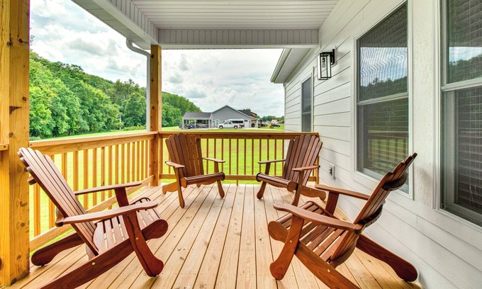 Flippin House | Flippin Vacation Rental: Walk to White River!