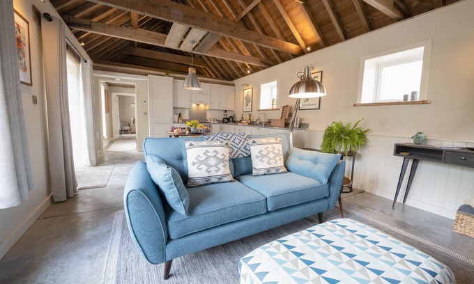 Hornsea House | Flittermouse Barn, Hornsea, Yorkshire Coast