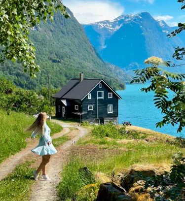Videseter House | Flo Lake House