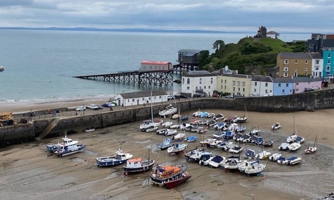 Tenby Apartment | Floating Beach Hut. Seagull eye view over the famous iconic Tenby harbour.