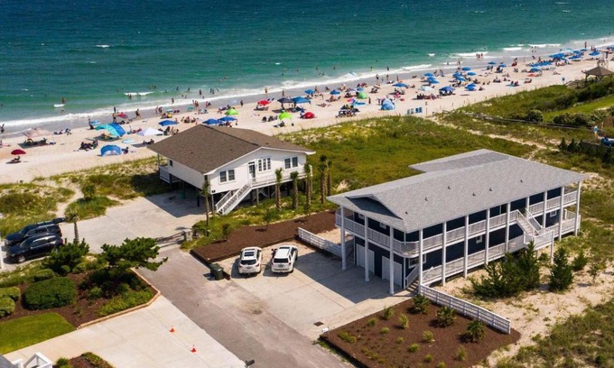 Shell Island House | Flock of Sea Girls by Sea Scape Properties