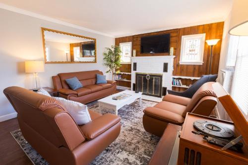 Devon House | Florence