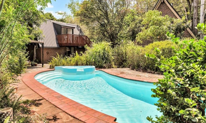 Glass House Mountains House | Florette Cottages at Glass House