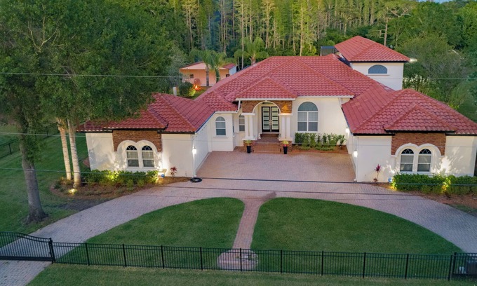 Greater Northdale House | Florida Tennis Vacation Oasis