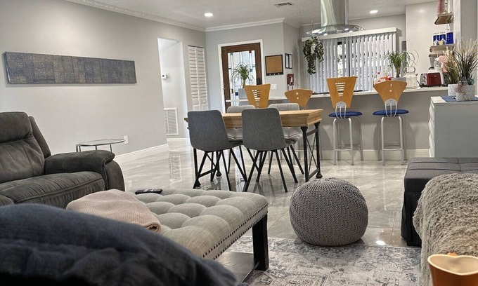 Survey Creek Villa | Florida Vacation Villa with hot tub