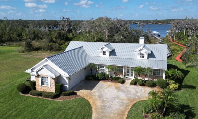 Lake Placid House | Floridian Lake House on Lake June