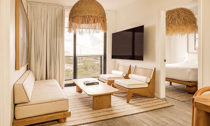 Riverwalk Fort Lauderdale Hotel | Flow Fort Lauderdale Hotel