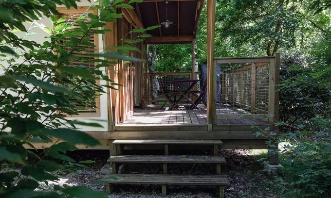 Saint-Antonin Noble Val House | Flower Camping les Gorges de l'Aveyron * - EcoLodge 4 seasons Premium 40m² (2 bedrooms) + Covered terrace 4 people