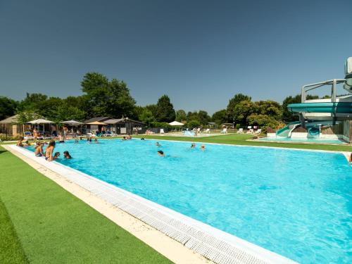 Monceaux-sur-Dordogne Other | Flower Camping Echo du Malpas