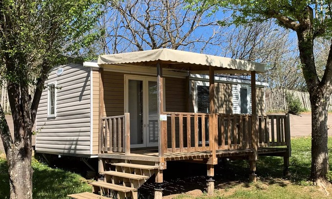 Saint-Vincent-de-Cosse House | Flower Camping Le Tiradou * - Mobil-Home Premium Riviera 2 27.50m2 (2 bedrooms) + Terrace 11m2 4 persons