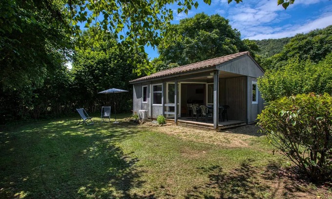 Saint-Vincent-de-Cosse Ski Chalet | Flower Camping Le Tiradou * - Premium chalet 34-38m2 (2 bedrooms) including terrace 7m2 4 people