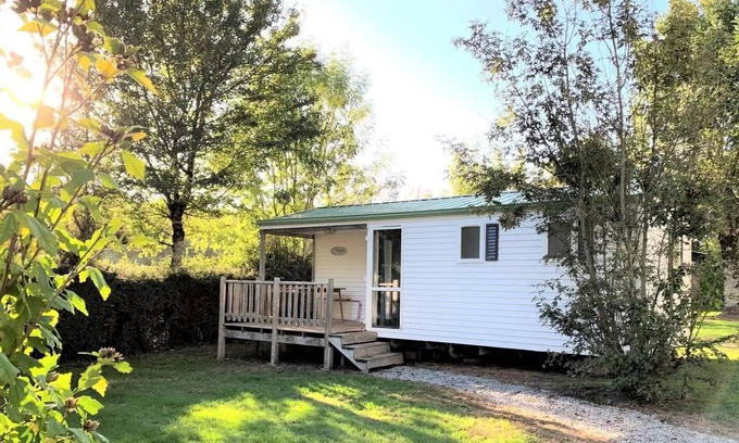 Verruyes House | Flower Camping Côté Lac * - Mobile home 2 bedrooms Relax Comfort 30m2 Covered terrace 10m2 + TV 4 persons