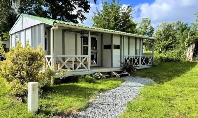 Verruyes Ski Chalet | Flower Camping Côté Lac * - Chalet Comfort 3 bedrooms 35m2 with semi-covered terrace 17m2 + TV 6 persons