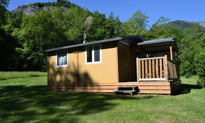Vicdessos Ski Chalet | Flower Camping LA BEXANELLE * - Standard chalet 25m2 - 2 bedrooms + covered terrace 5 people