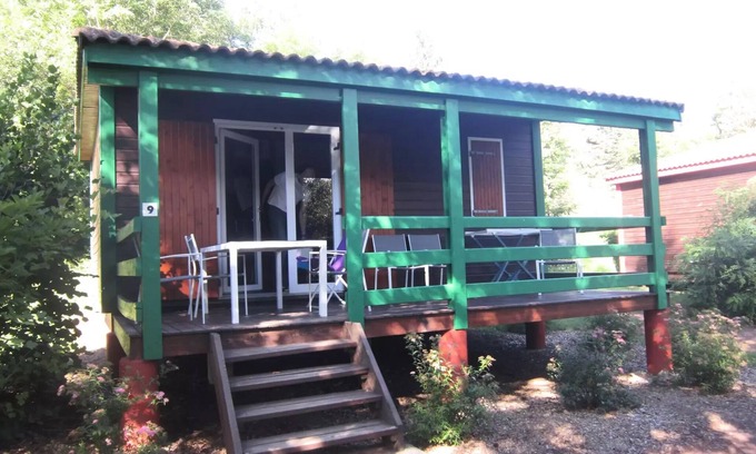 Saint-Paulien Ski Chalet | Flower Camping La Rochelambert * - Chalet Marina Comfort 30m2 - 2 bedrooms + covered terrace 15m2 6 people