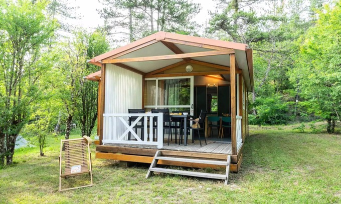 Clamensane Ski Chalet | Flower Camping Le Clot du Jay * - Standard chalet 25m2 2 bedrooms + Terrace 5 persons