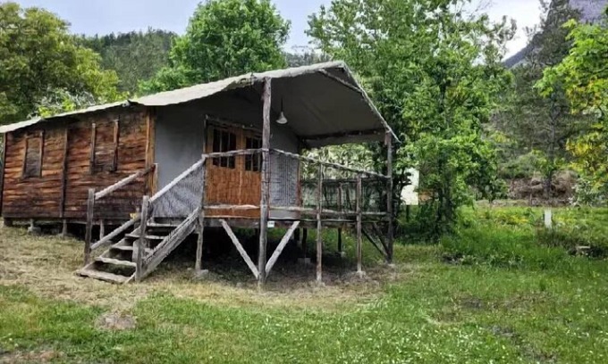 Clamensane House | Flower Camping Le Clot du Jay * - Cabane Lodge on Pilotis 34m2 2 bedrooms + terrace 5 people