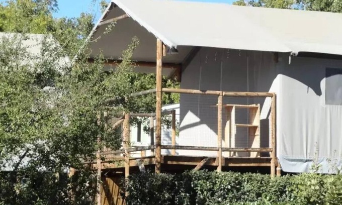 Banon House | Flower Camping le Epi Bleu * - Cabane Lodge sur pilingis Comfort 24m2 (2 bedrooms) - covered terrace 10m2 4 people