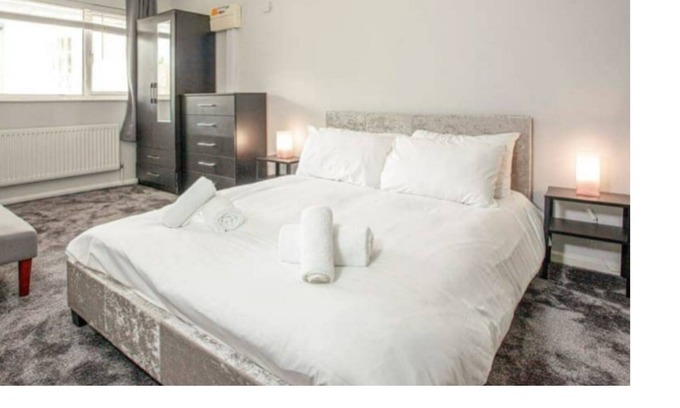 Roundham House | Flowerpots House self catering accommodation