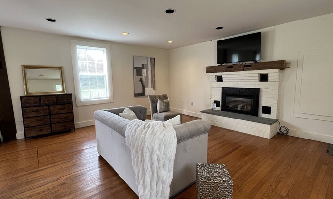 Fly Creek House | Fly Creek Estate - large home, close to CDP and HOF