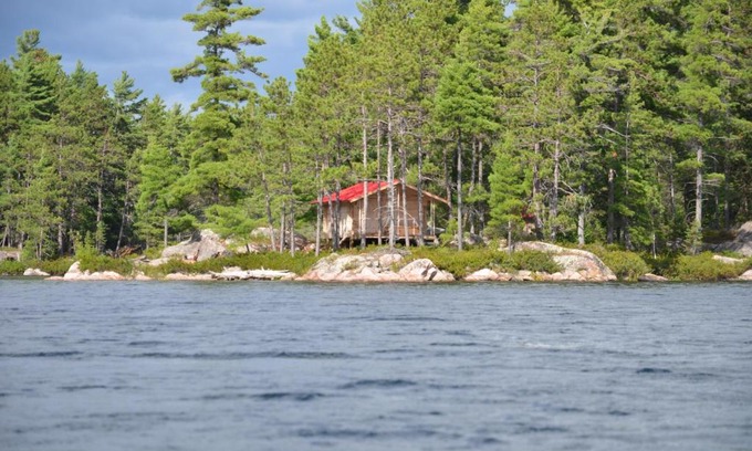 Unorganized Centre Parry Sound Cabin | Fly-in Sinclair Lake Cabin