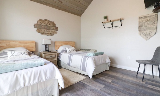Dry Ridge Cottage | Flying Duck - Close to the Ark Encounter