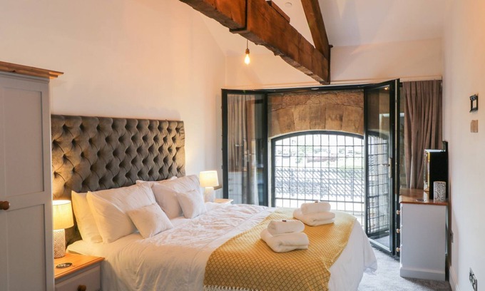 Whitby Cottage | Flying Scotsman @ Engine Shed