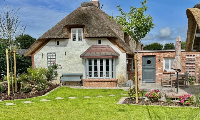 Alkersum House | FÖHRliebt, end terraced house