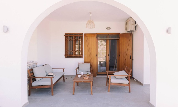 Naxos Apartment | Fokiano - Mikra Bay Vineyard Guesthouses