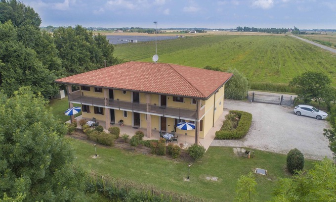 Marano Lagunare Apartment | Folaghe 2, apartment with view on the grove