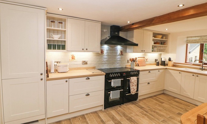 Combs Cottage | Folds Lane Farm