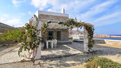 Karavostasis Villa | Folegandros Villas Aspropunta