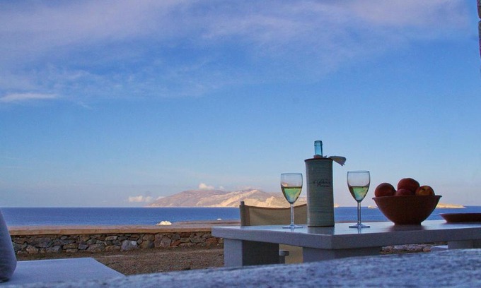 Karavostasis Apartment | Folegandros Villas Beachfront