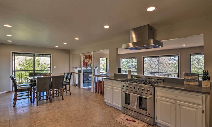 Folsom House | Folsom Lake House