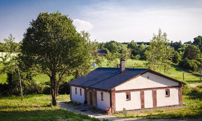 Wierzchowiska Drugie Bed & Breakfast | Folwark