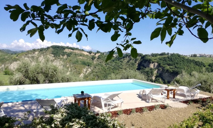 Montefino Apartment | Fonte Pecorale "il Pozzo" oasis of rest and relaxation "and heated pool