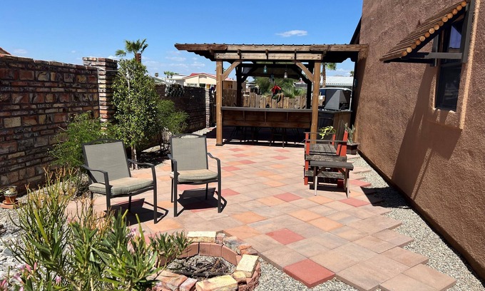 Foothills House | Foothills Delight with 2 Separate Living Spaces!