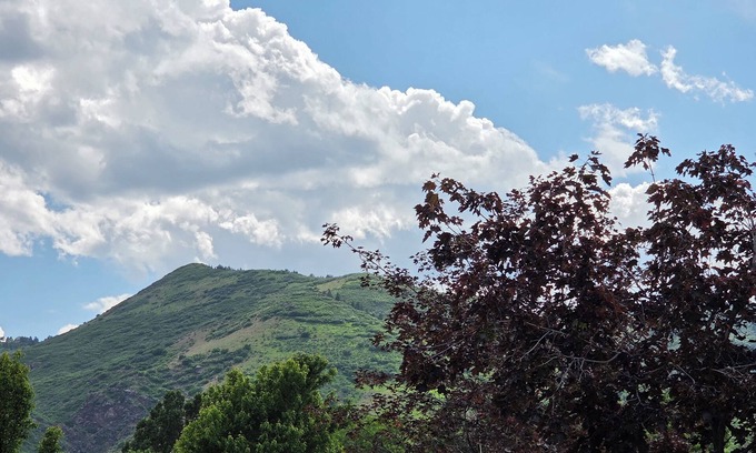 Littleton Apartment | Foothills Valley Retreat - Read Description Below