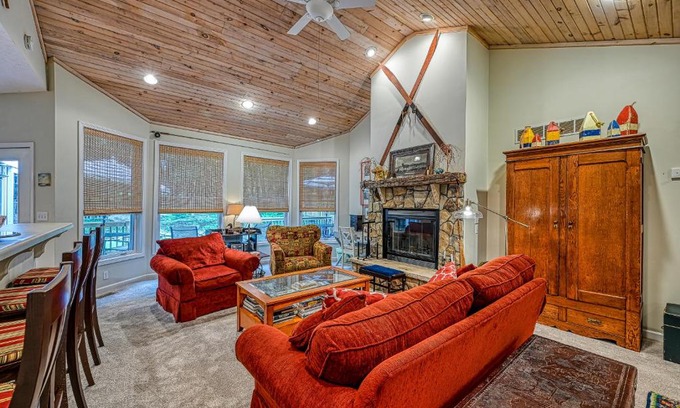 Mountainside House | For All Seasons