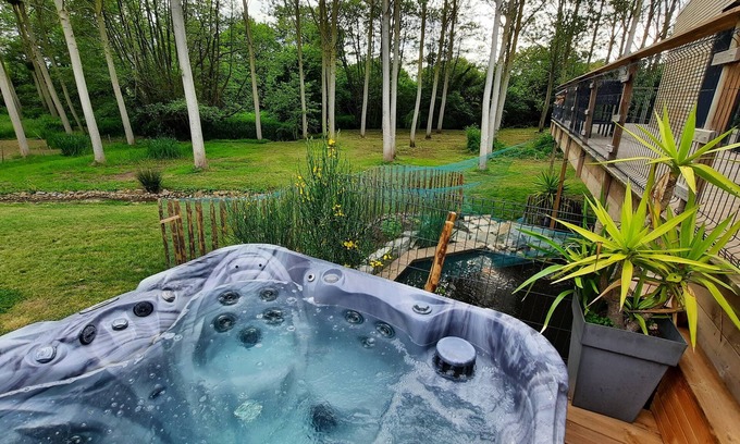 Landehen House | For discovery, relaxation or parties, country house ideally located