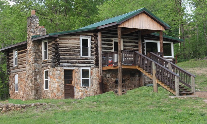 Steelville Cabin | 'For Old Time's Sake' Log Cabin